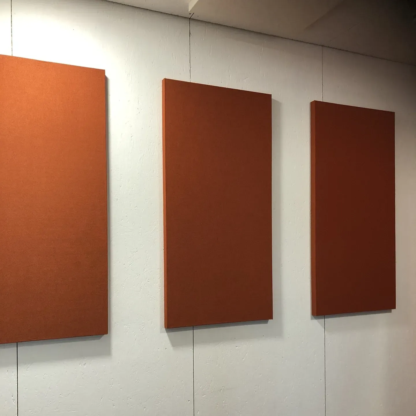 Акустични панели Echo Wall в офис и заседателни зали на BE Terna