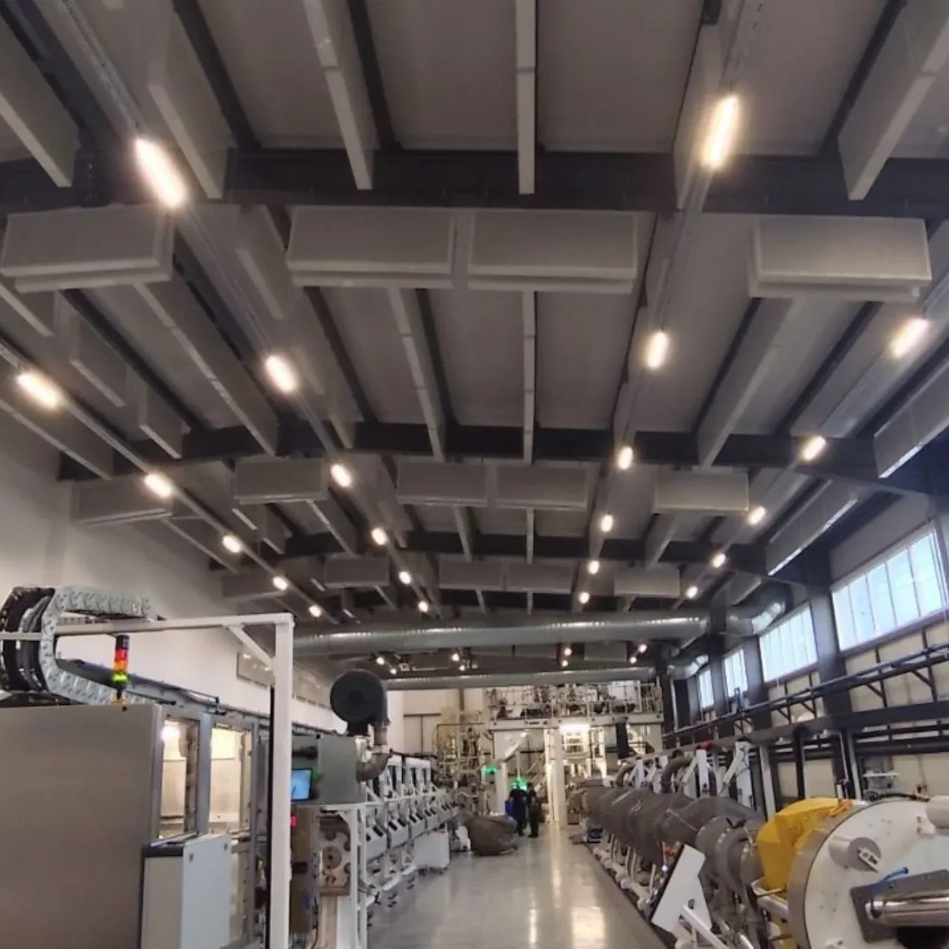 Акустична обработка на индустриално хале за Excellpack