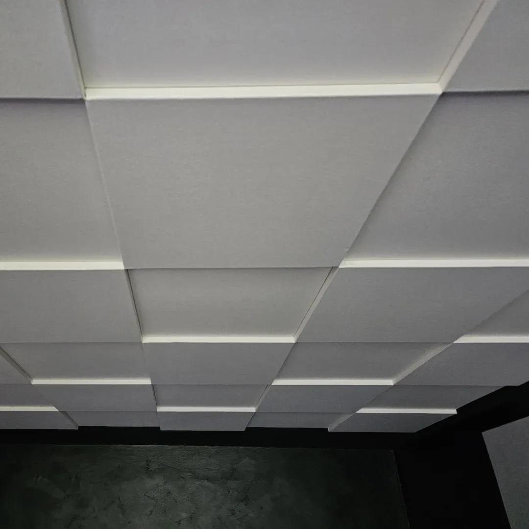 Домашно подкаст и музикално студио с акустични панели Echo Wall